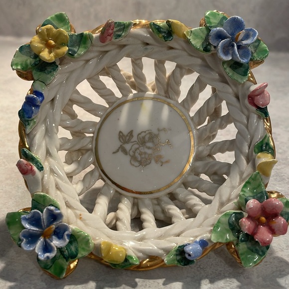 Vintage Capodimonte bowl - Picture 2 of 6